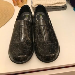 Wonder wink by dansko